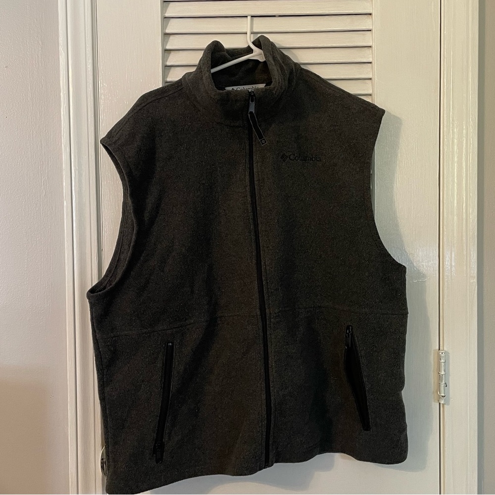 Columbia Vest